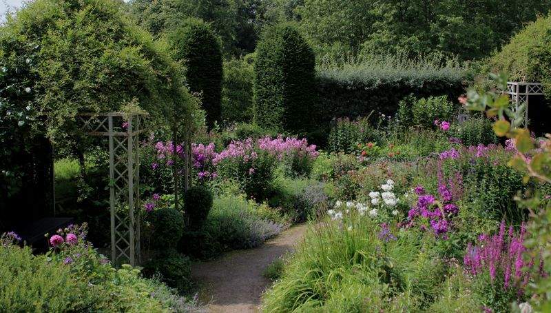 Lawn care and edging